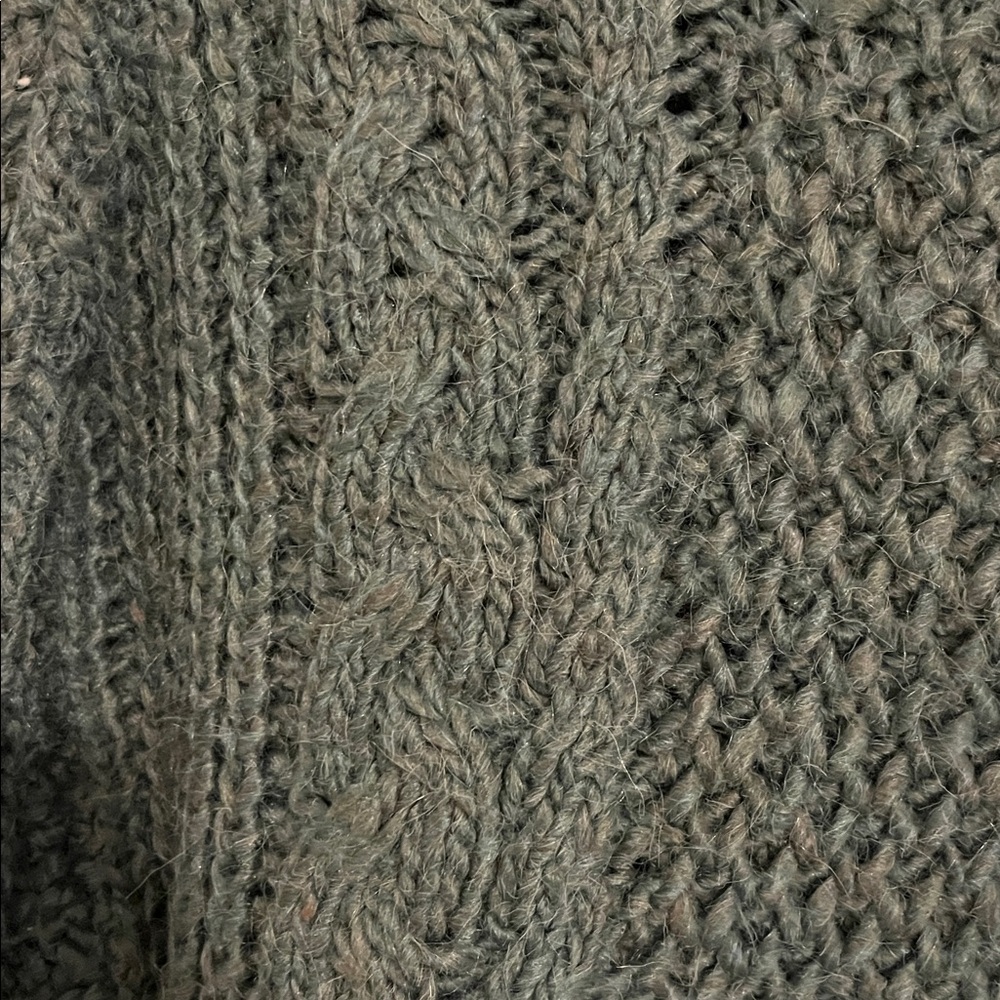 Universal Threads Chunky Knit Sweater 🌟 - Picture 7 of 10